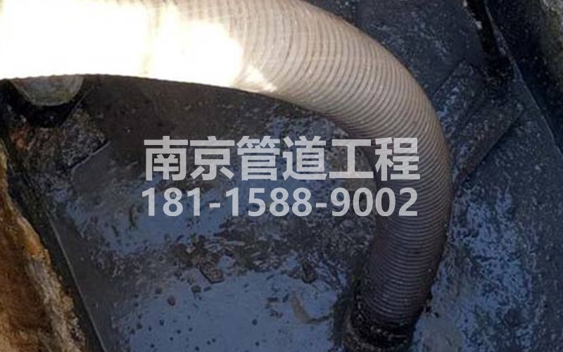 大同村抽粪